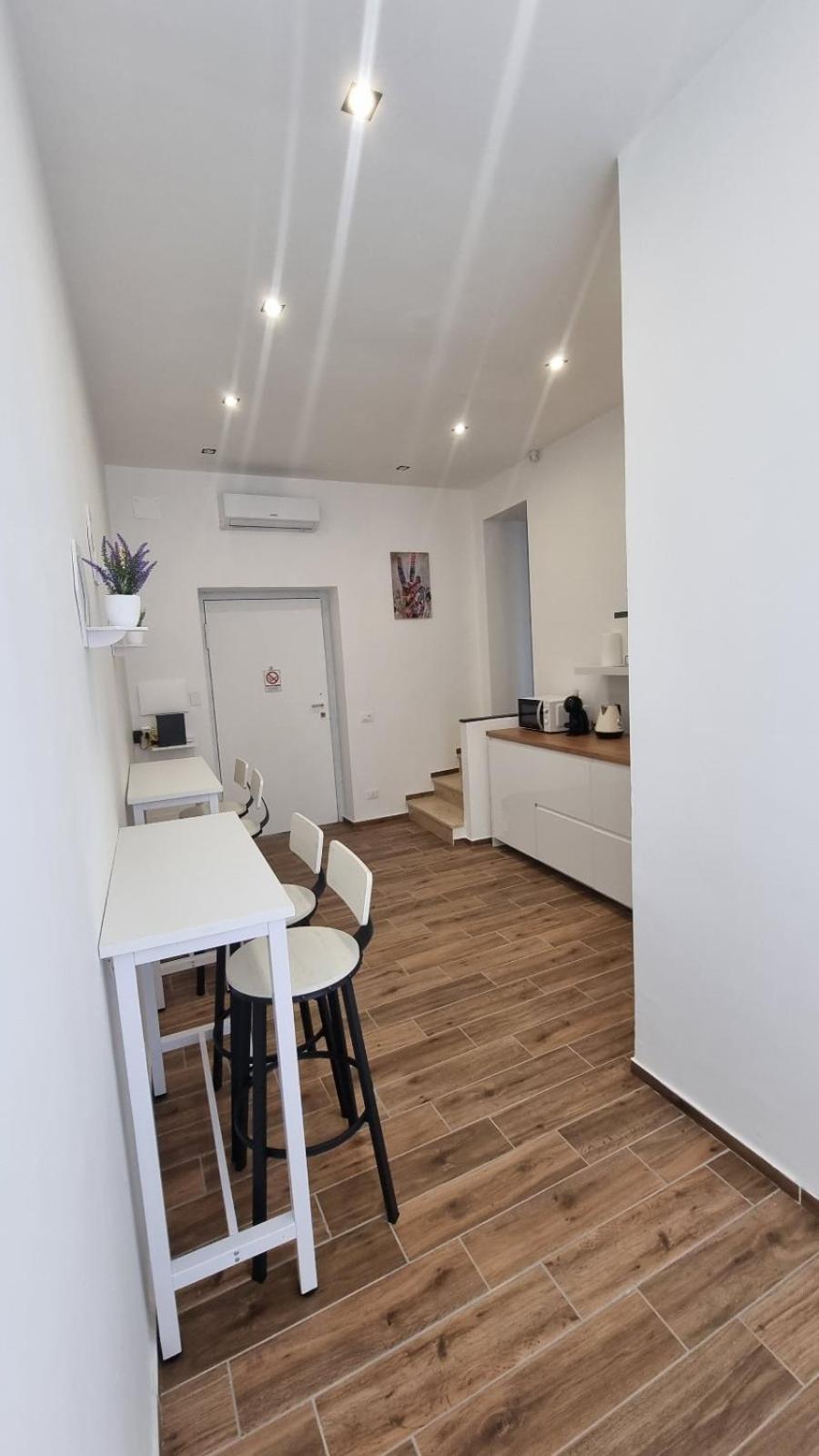 Fly Napoli Bed & Breakfast Exterior foto