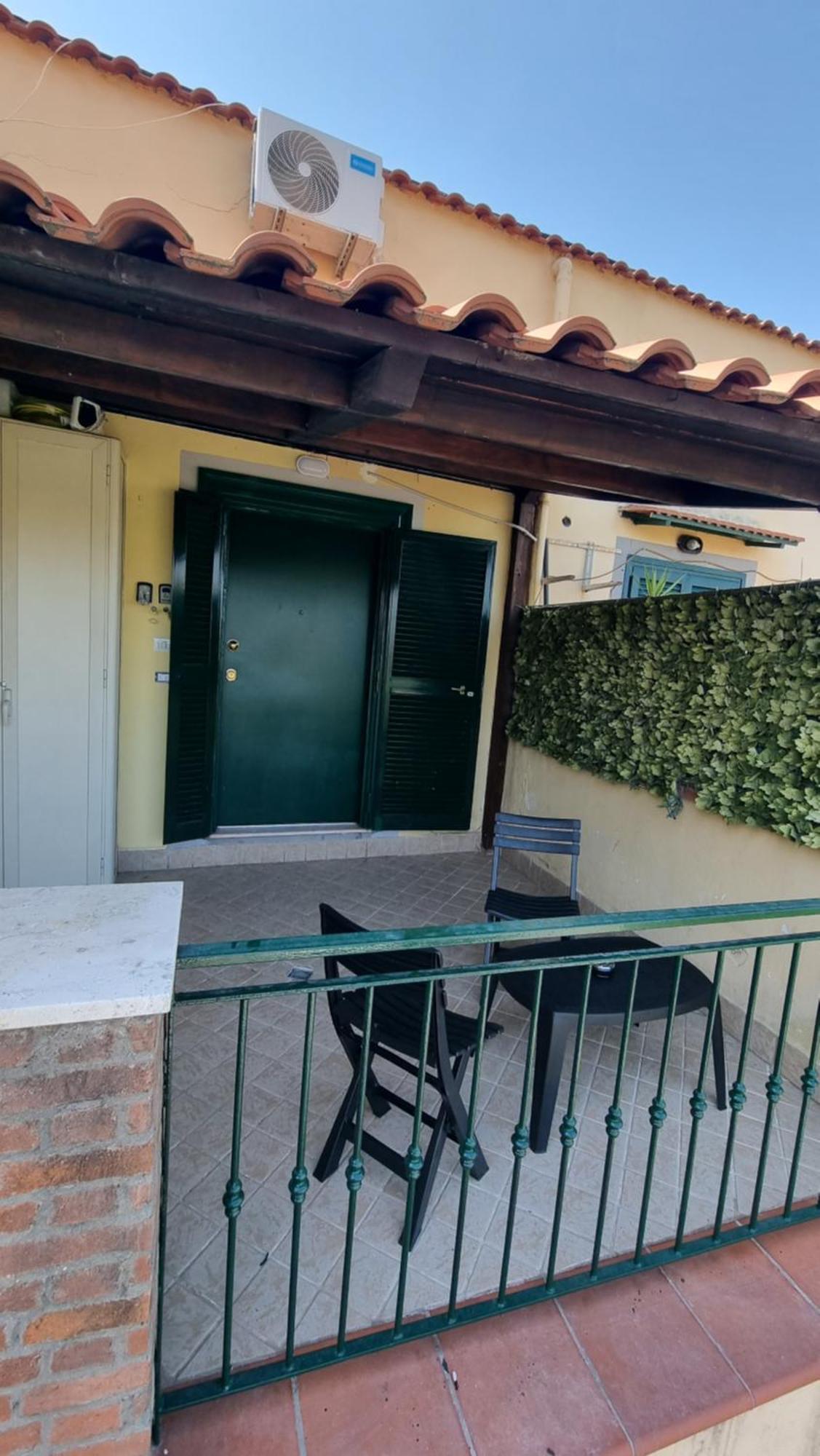Fly Napoli Bed & Breakfast Exterior foto
